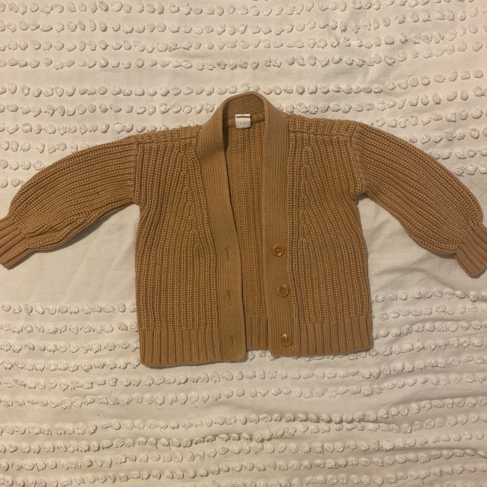 3T gap cable knit sweater